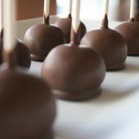 How to Dip Cake Balls, Cake Pops and Truffles